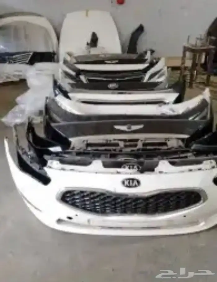 يوجد لدينا قطع غيار سيارات 5