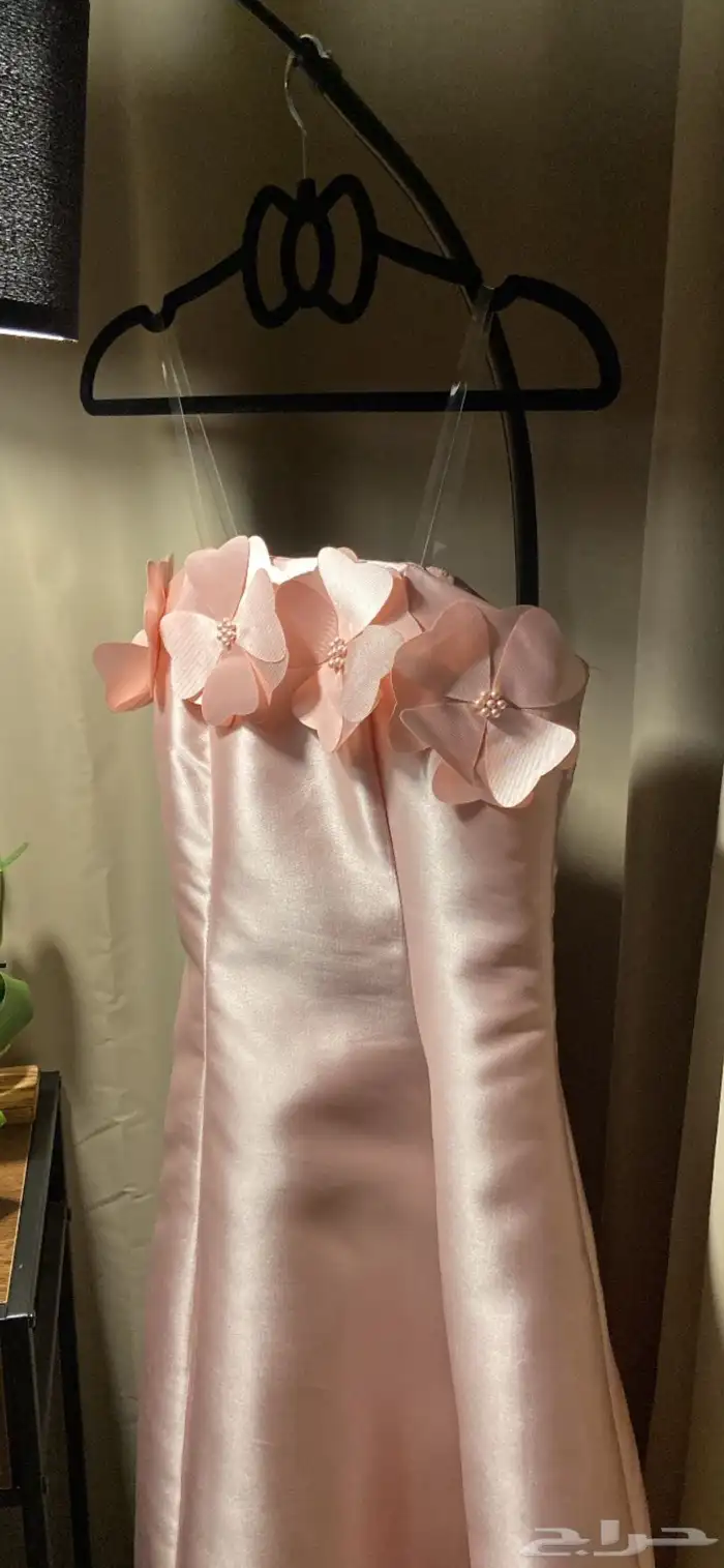 فستان للبيع جديد جدا 1