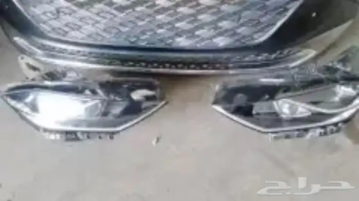 يوجد لدينا قطع غيار سيارات 4