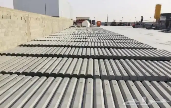 حواجز تنظيم تنظيمية صبات خرسانية اسوار شبوك قواعد سور 26