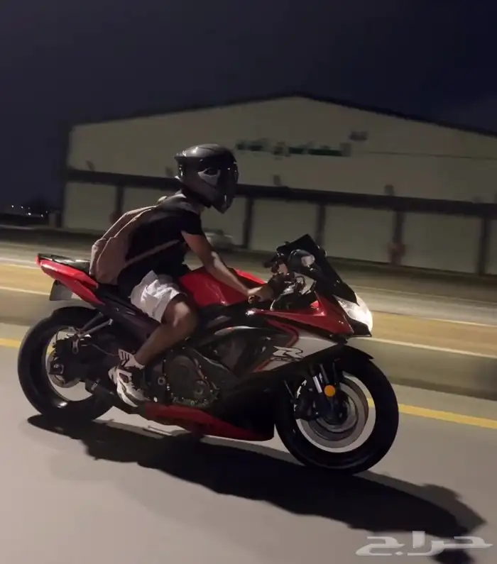 دباب سزوكي 750 1