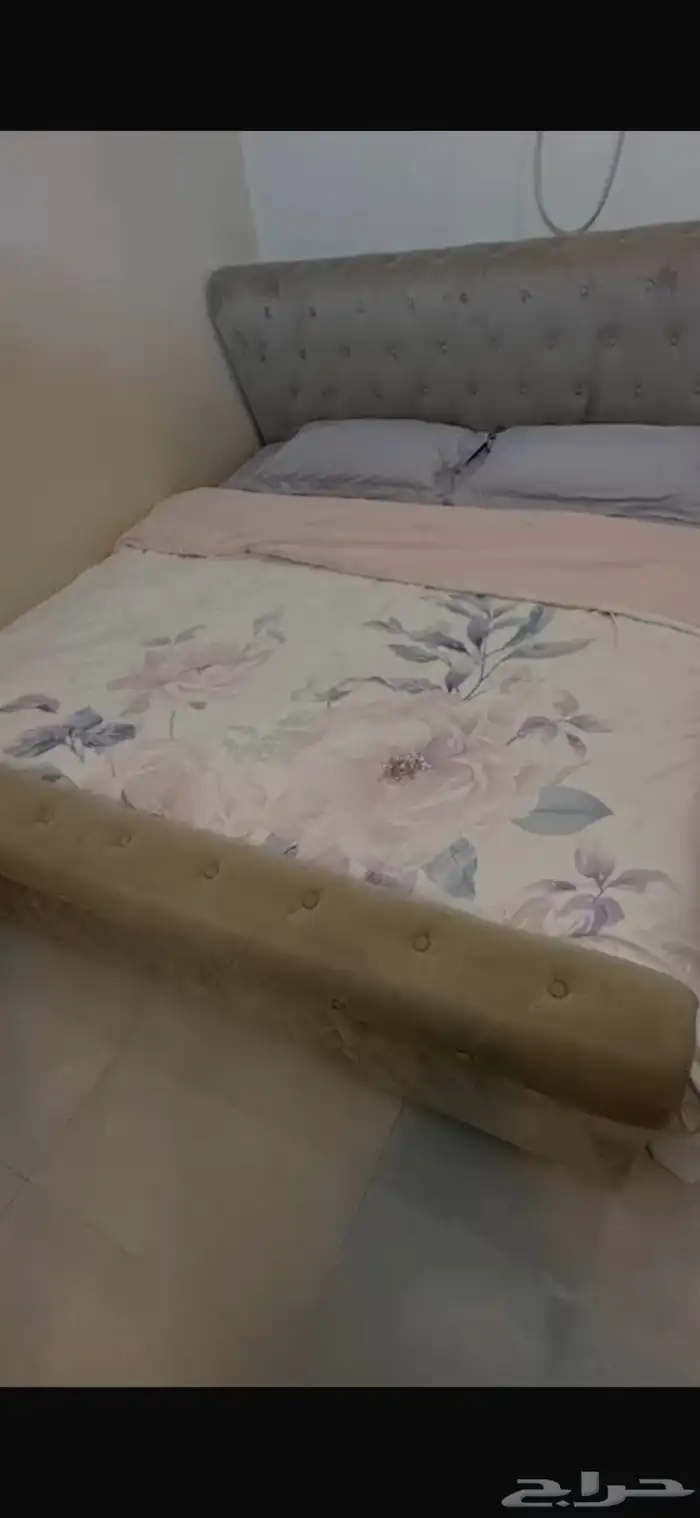 كنب وغرفة نوم 1