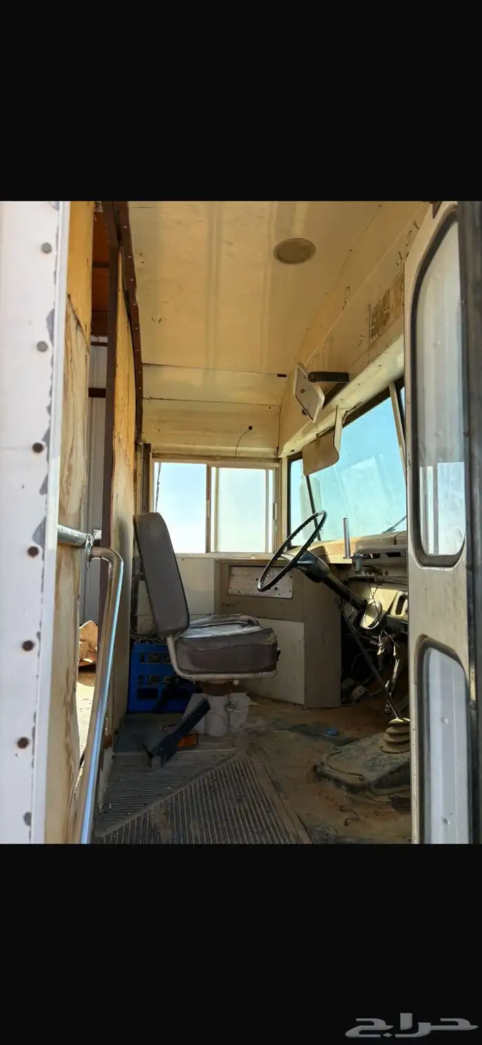 باص كرفان عرض 3ونص وطول 9 نضيف 4