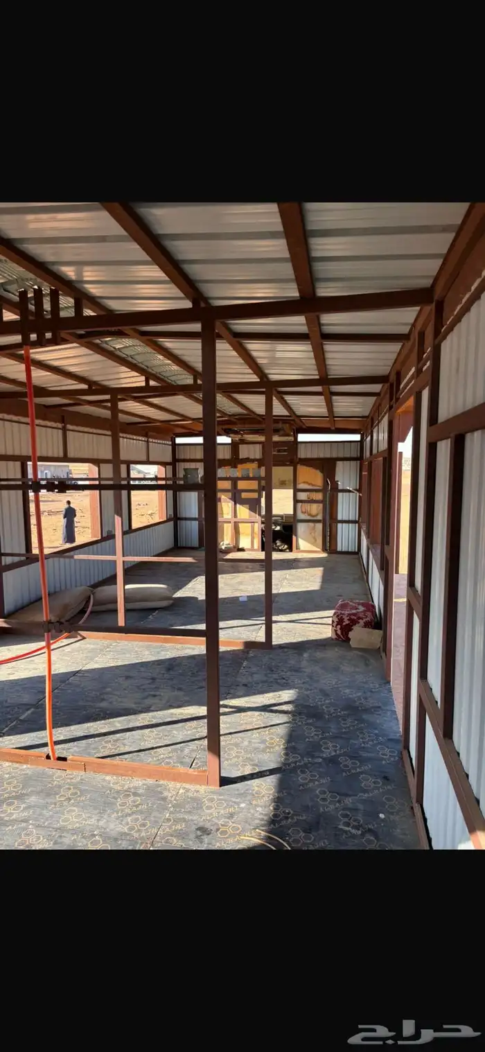 باص كرفان عرض 3ونص وطول 9 نضيف 6