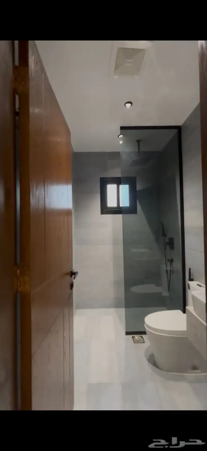 شقة فاخرة للإيجار بحي الزهراء 7
