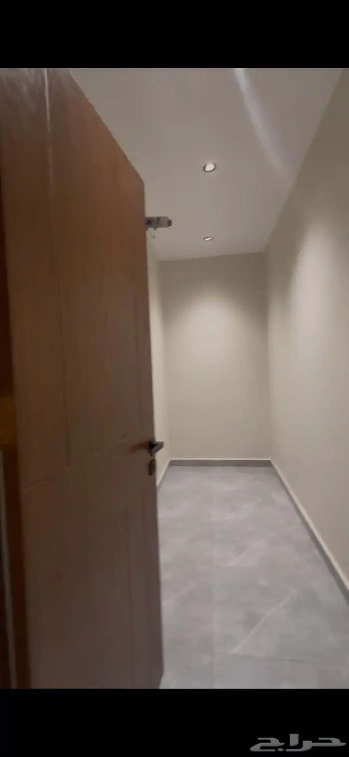 شقة فاخرة للإيجار بحي الزهراء 3