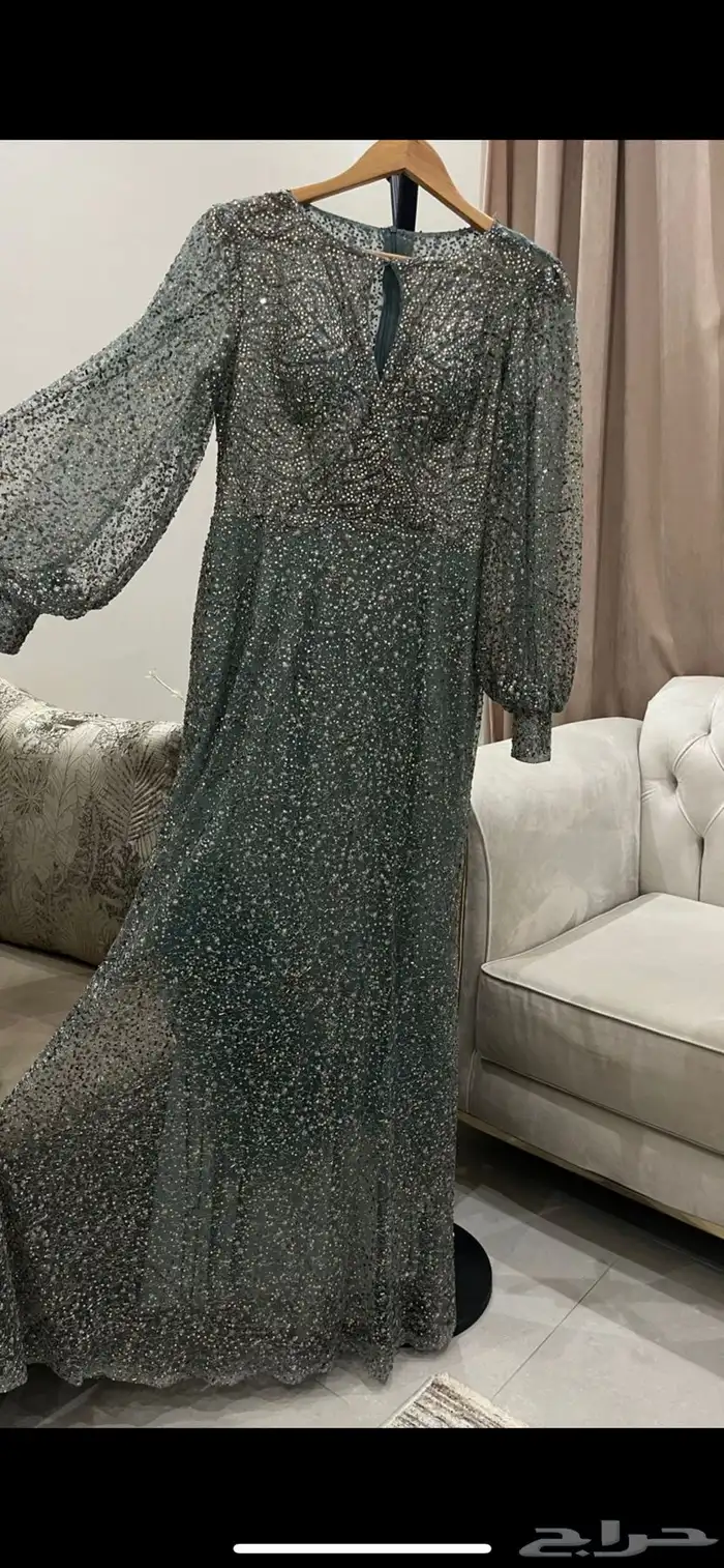 فستان سهرة مميز 0