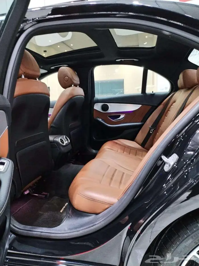 مرسيدس C200 موديل 2019 فل كامل 15