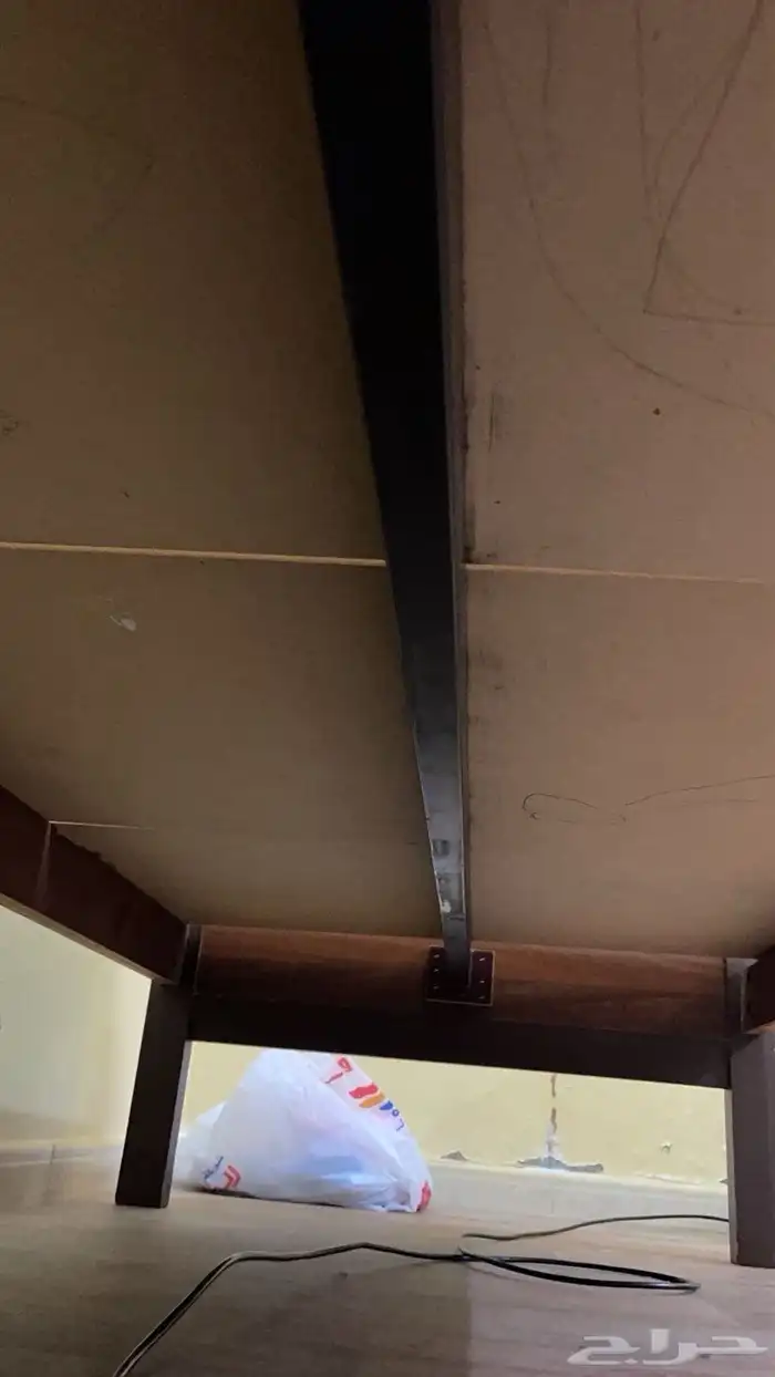 سرير شبه جديد 4