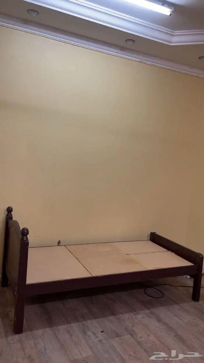 سرير شبه جديد 7