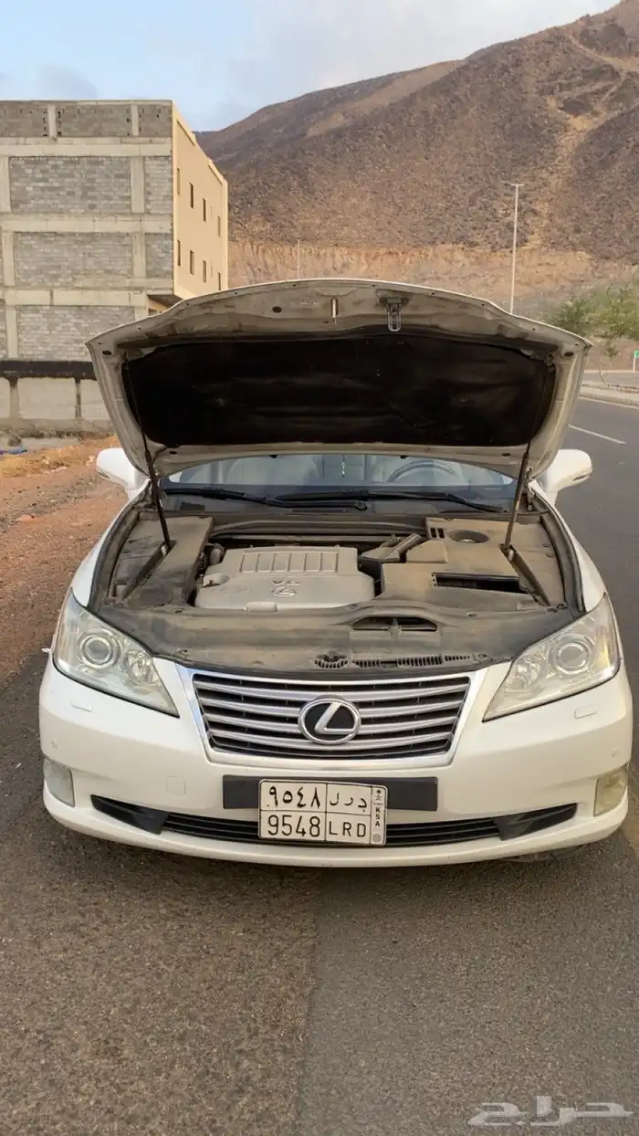 لكزس اي اس 2012 16