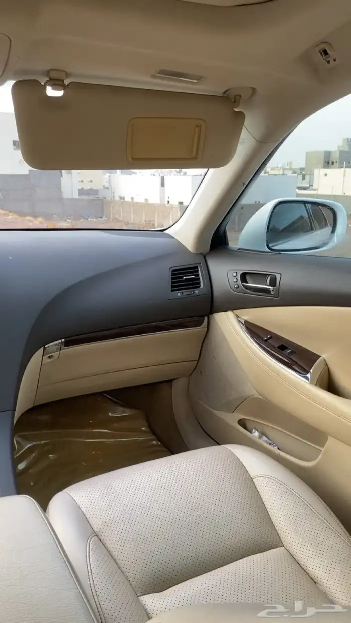 لكزس اي اس 2012 5