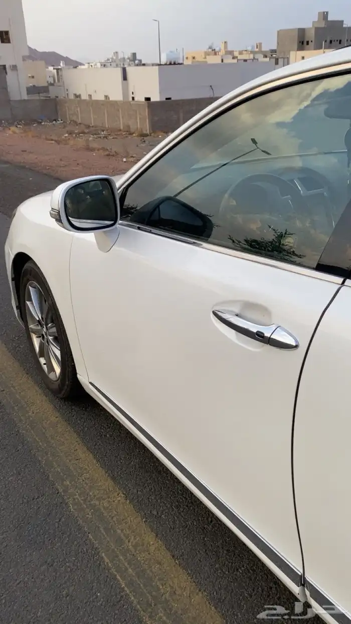 لكزس اي اس 2012 6