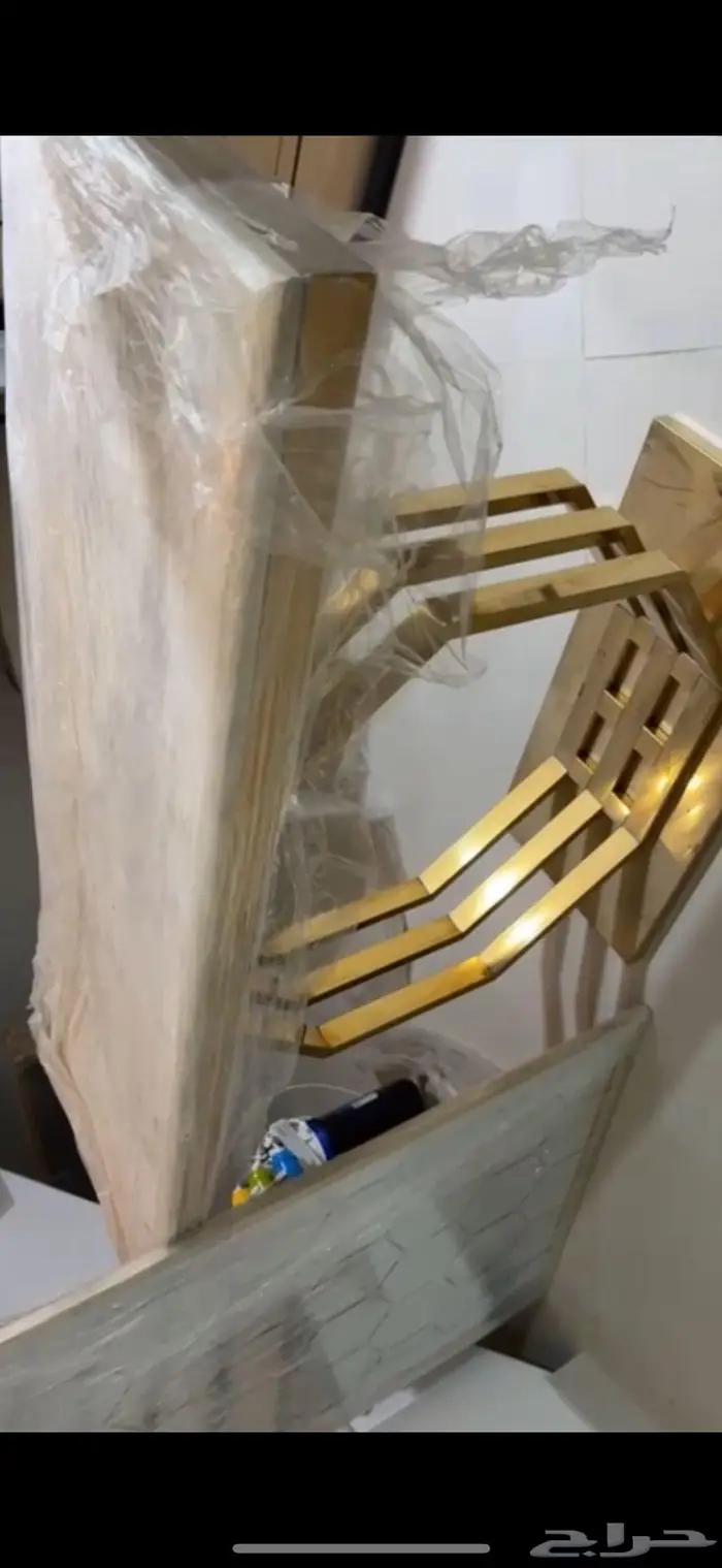 اثاث بحاله ممتازة للبيع 4