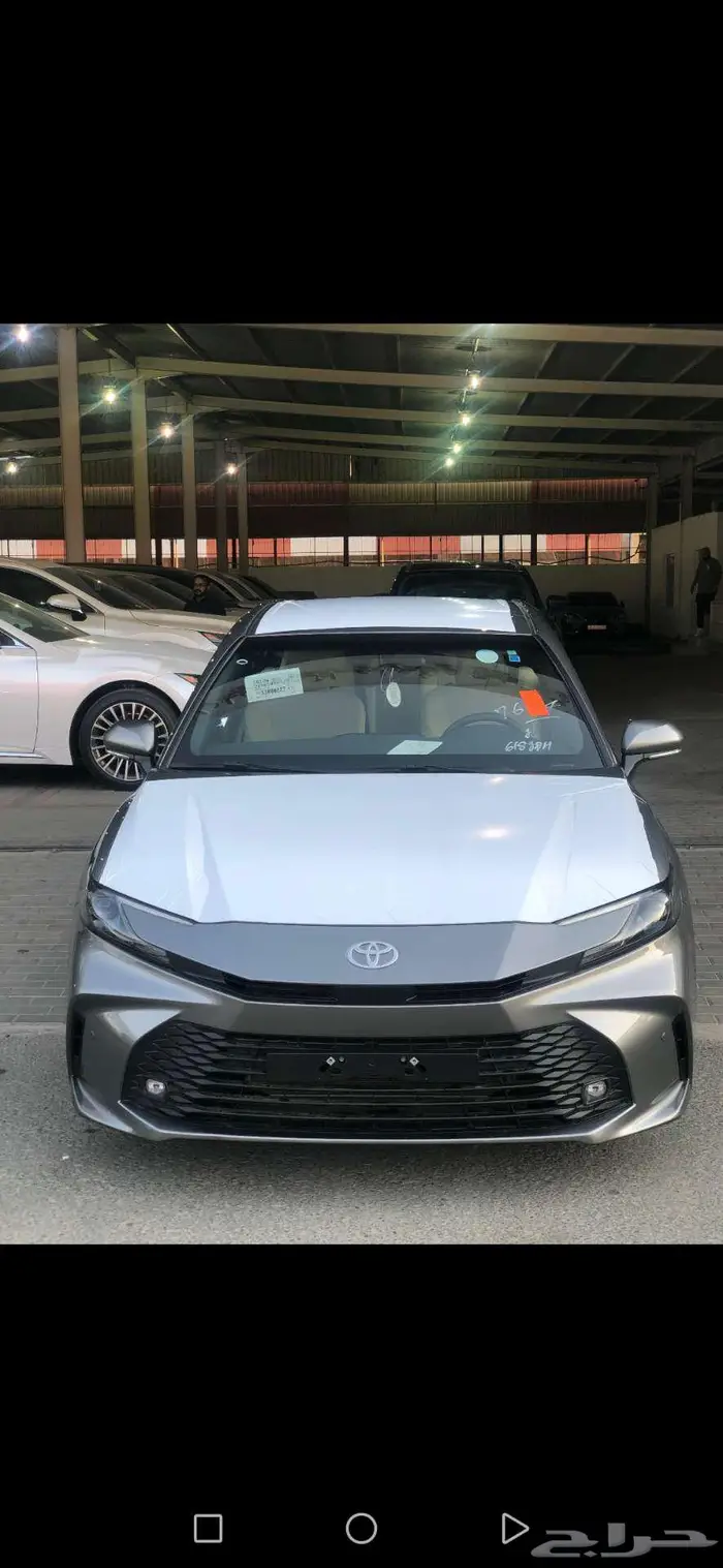 تويوتا كامري E بنزين 2025 كل الألوان رمادي - أسود - أبيض 2