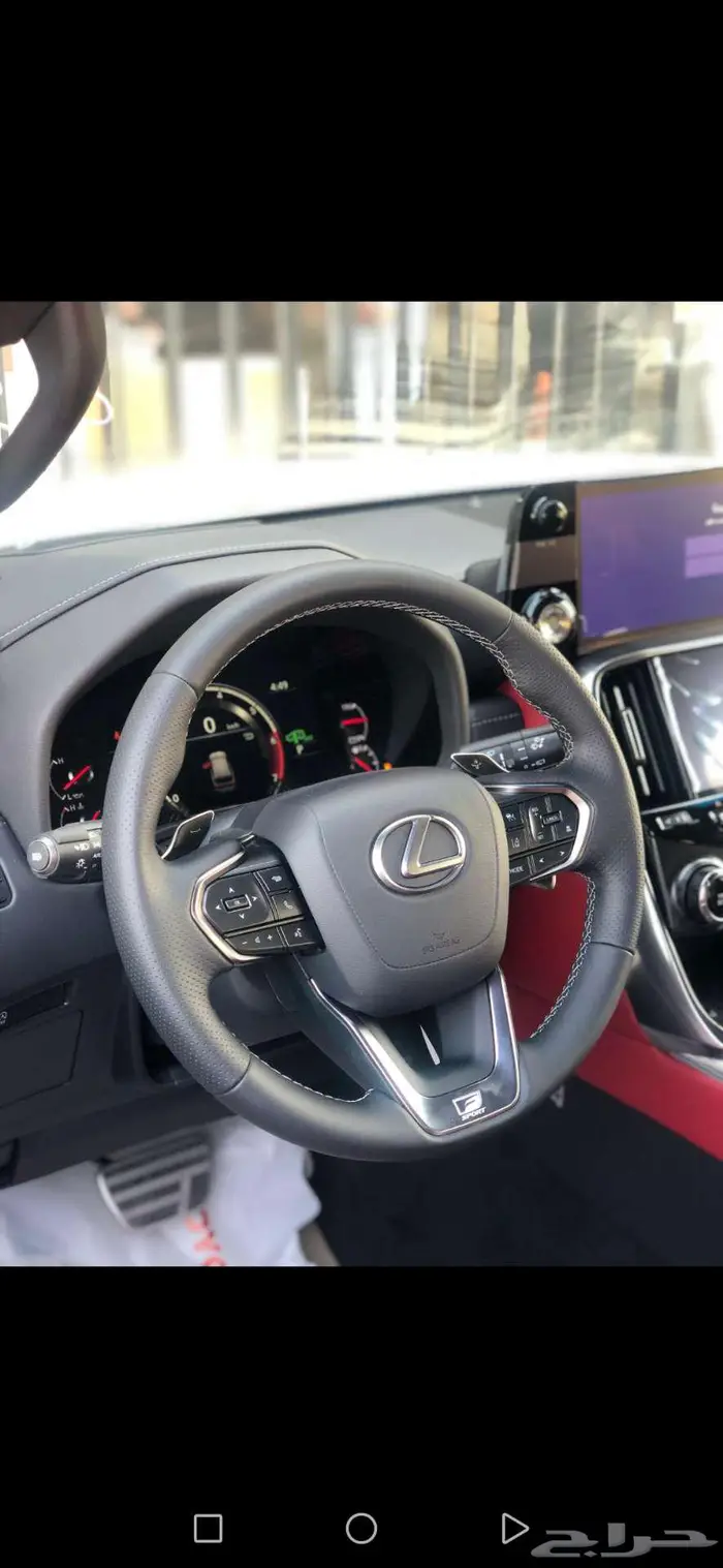 جيب لكزس LX 600 FF 2025 اسبورت سعودي أبيض داخل أحمر 8