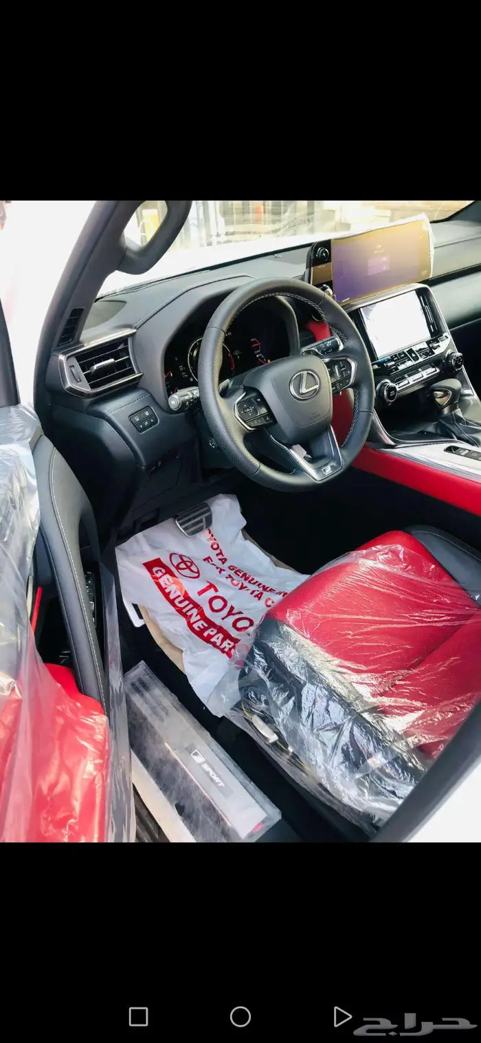 جيب لكزس LX 600 FF 2025 اسبورت سعودي أبيض داخل أحمر 9