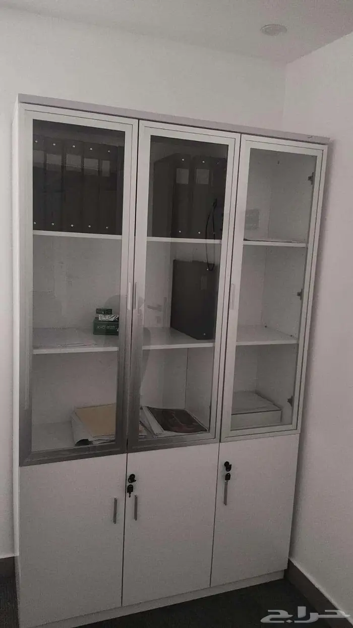 اثاث مكتبي شبه جديد 2