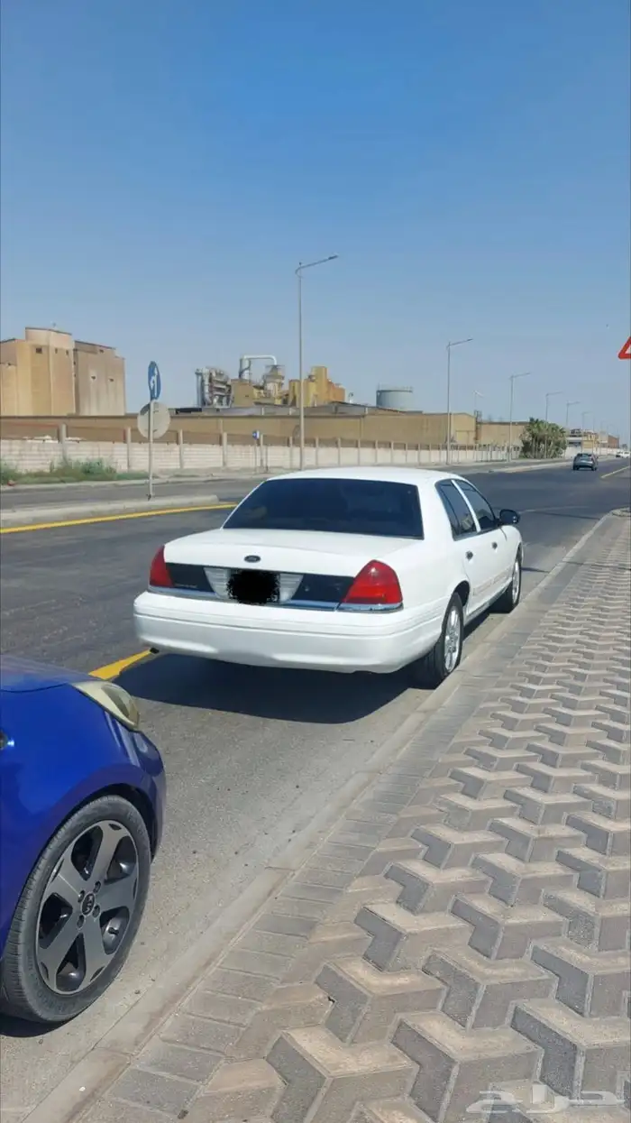 فورد كراون فكتوريا 2012 5