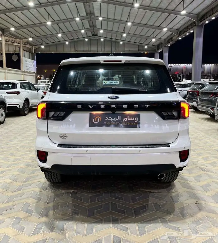 فورد ايفرست XLS بنزين دبل 2.3 موديل 2025 ابيض 3