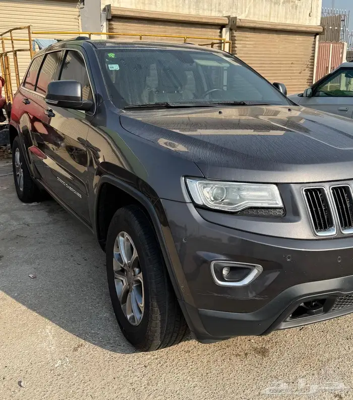 جيب جراند شيروكي لاريدو 6 سرندل مصدوم 3