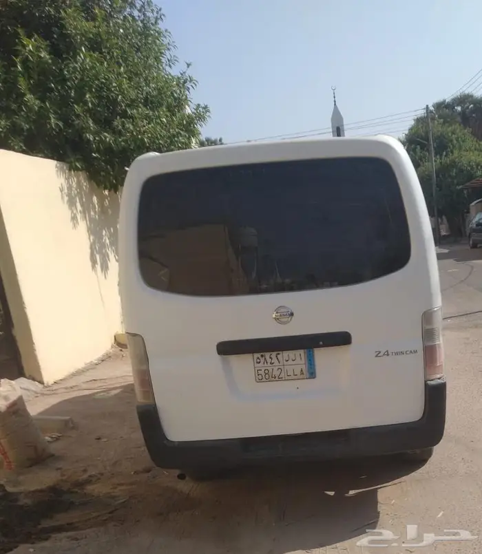 باص للبيع نيسان 2006 شرط من الى 1