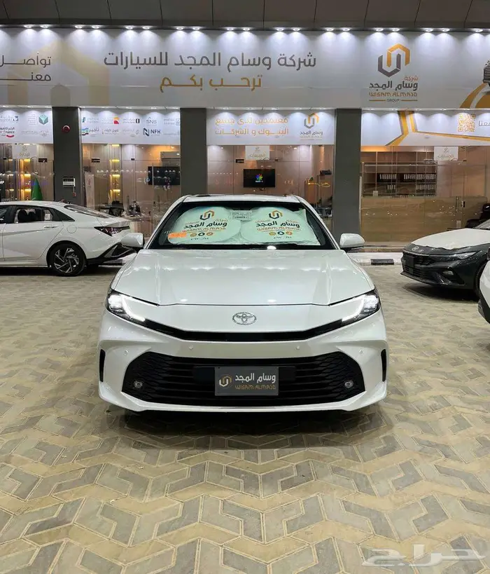 عرض خاص تويوتا كامري LE بنزين موديل 2025 بطاقه جمركيه 2