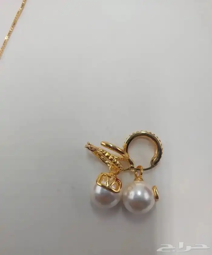 طقم فالنتينو . VALENTINO 1