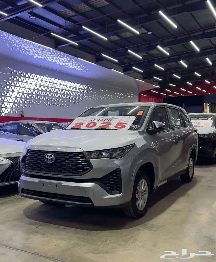 تويوتا انوفا gl 2025 1