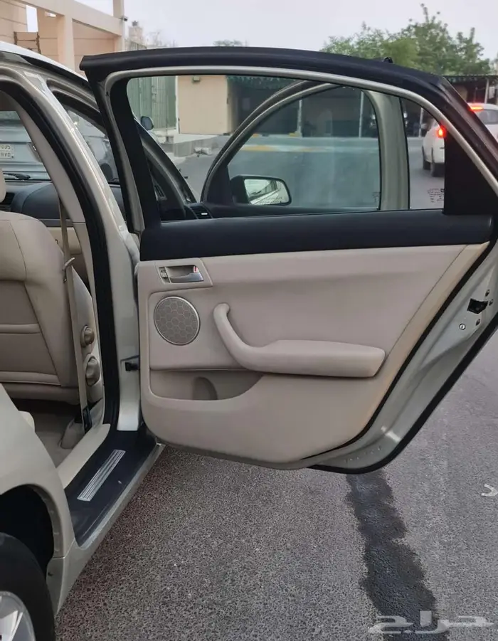 شيفروليه كابرس LS V8 2012 7