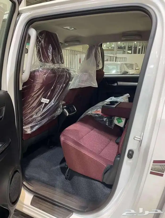 هايلوكس 2.7 غمارتين S-GLX دبل بنزين اوتوماتيك 2025 8