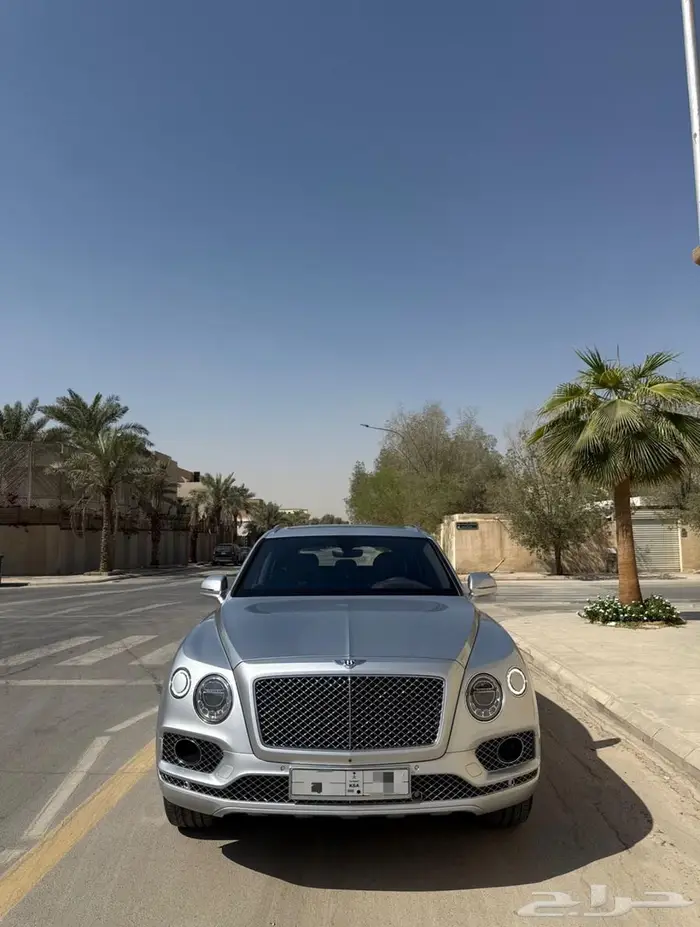 بنتلي بنتايقا ماشي 25 الف 12 سلندر اصدار خاص 0