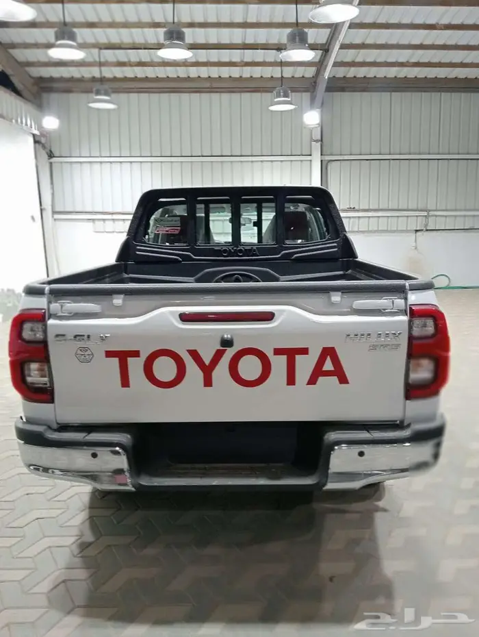 هايلوكس غمارتين S-GLX 4 4 اوتوماتيك بنزين 2025 كاش وبنك 16