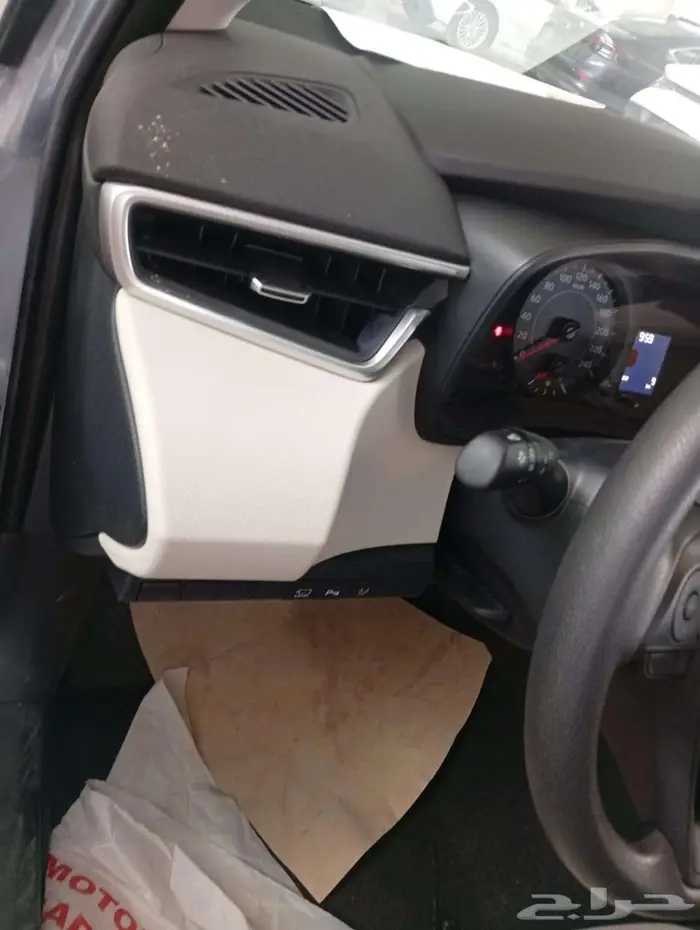 تويوتا كورولا مطور فتحه بنزين 2025 12