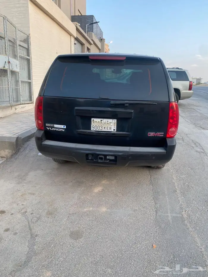 يوكن 2011 نظيف للبيع 5