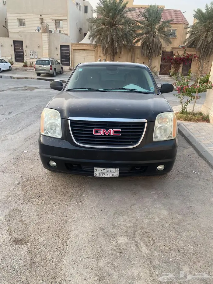 يوكن 2011 نظيف للبيع 6