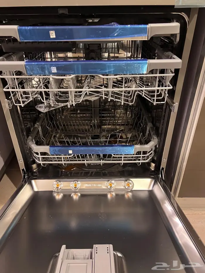 ال جي غسالة صحون بتقنية البخار السعر 2700 (غير قابل للتفاوض) 2