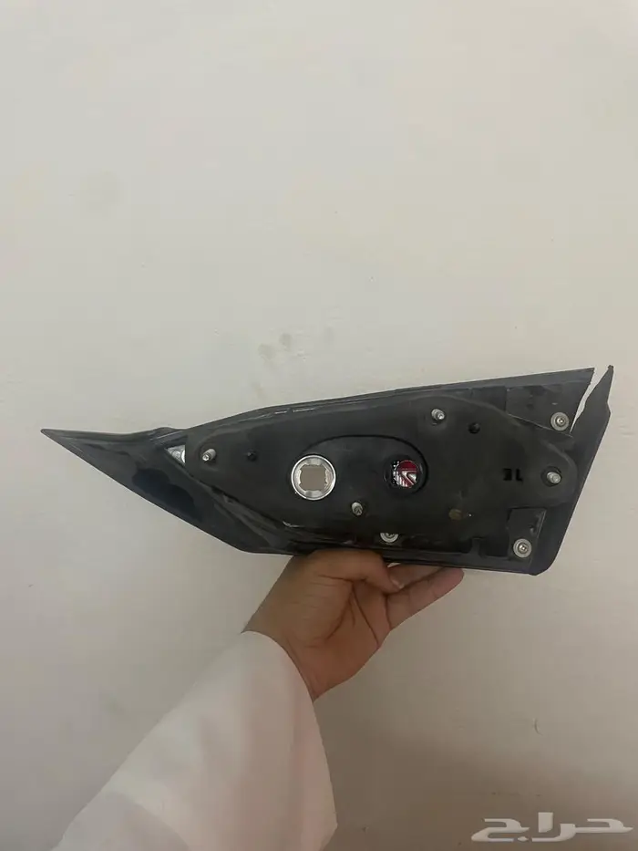 اسطب شنطه خلفي يسار التيما 2