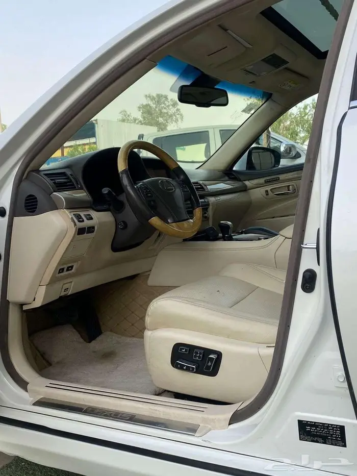 لكزس 2014 LS 460 سعودي استخدام شخصي للبيع 27