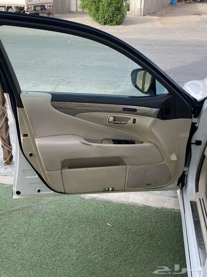 لكزس 2014 LS 460 سعودي استخدام شخصي للبيع 32