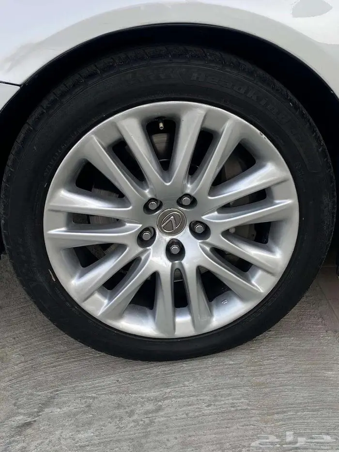 لكزس 2014 LS 460 سعودي استخدام شخصي للبيع 43