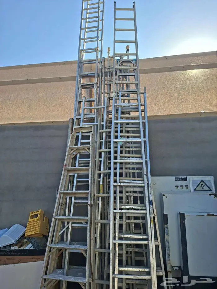 سقالة بحالة الزيرو وسلالم اللمونتان أطول مختلفة 0