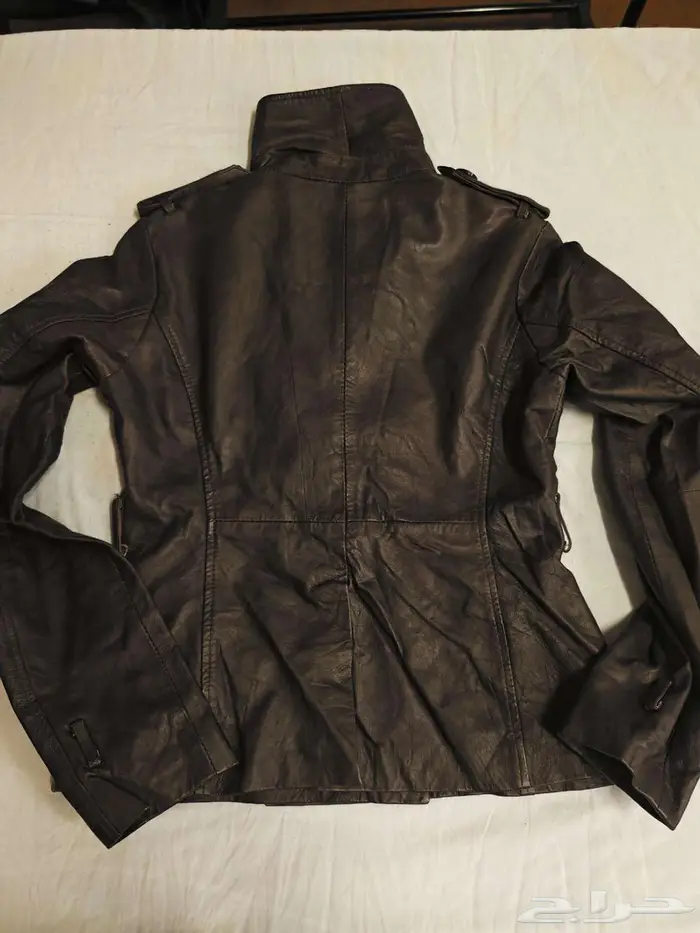 جاكيت ستراديفاريوس الجلدي الأصلي للنساء 1