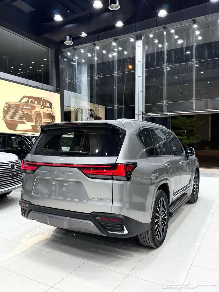 لكزس ( LX 600 VR ) موديل 2025 بسعر خاص 7
