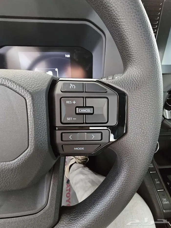 تويوتا برادو txl1 ابيض وذهبي اقل سعر 7