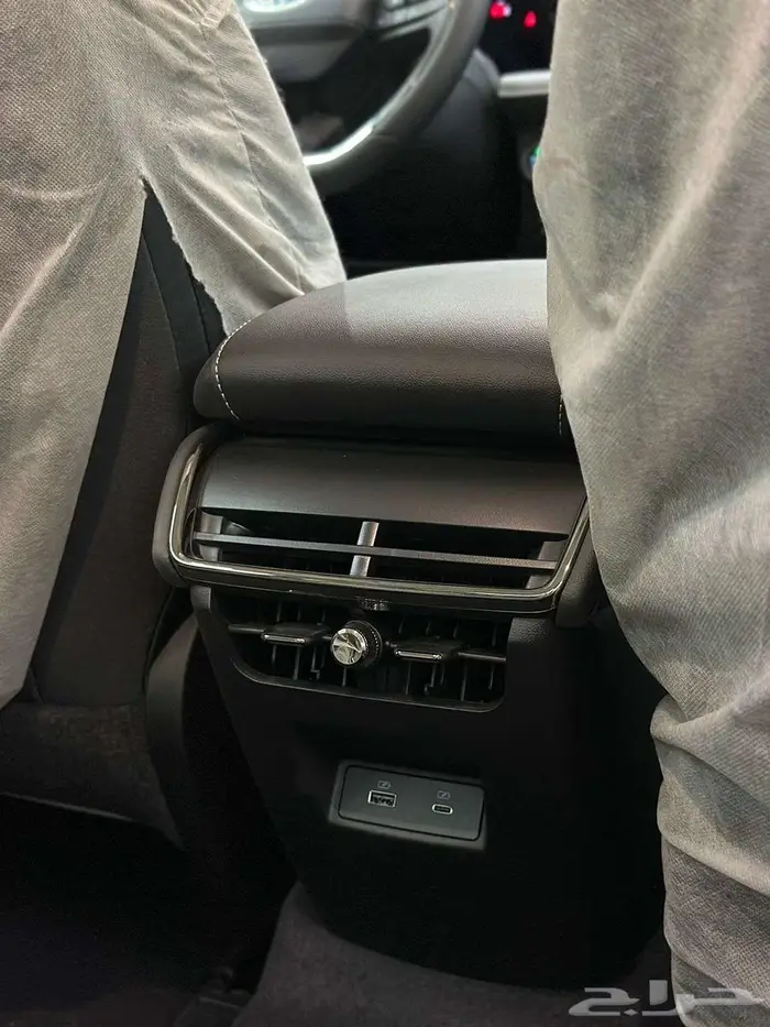 فورد تورس ترند 2026 3