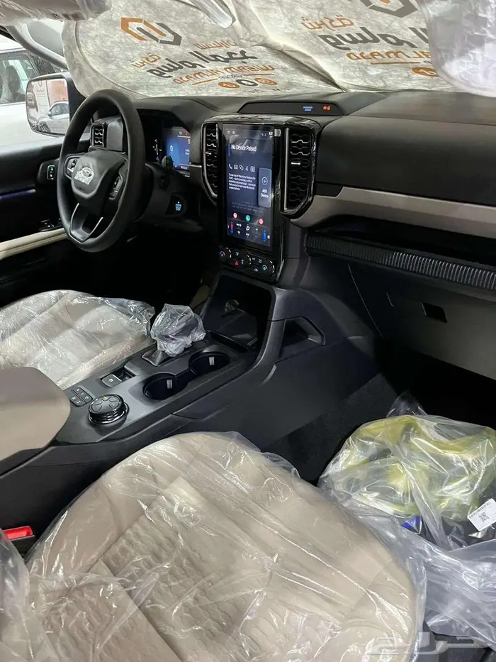 فورد ايفرست XLS بنزين دبل 2.3 موديل 2025 ابيض 7