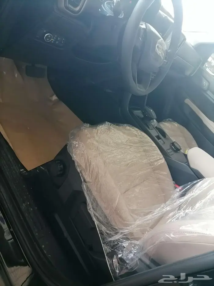 فورد -رينجر غمارتين XLT دبل ديزل اتوماتيك موديل 2024 3