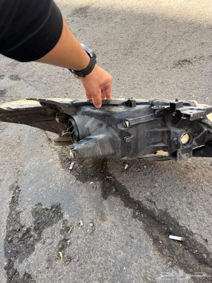 قطع تشليح يارس 2015 شمعات و رفرف 2