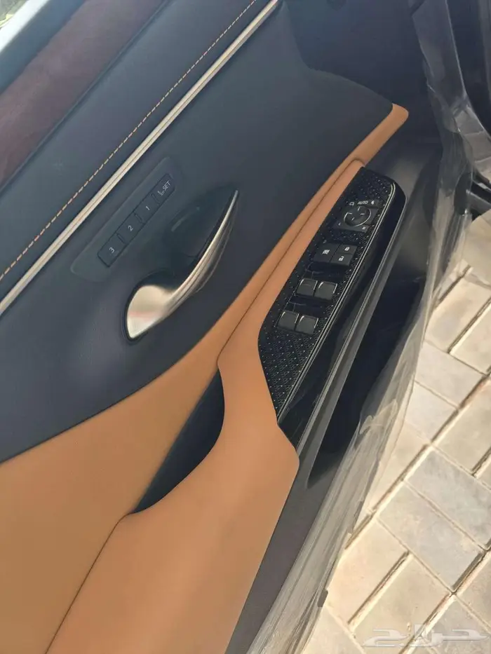 LEXUS. ES 350 2025 CCاستندر 5